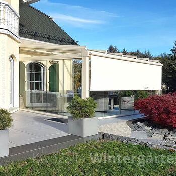 Seitlicher Sonnenschutz, Hitzeschutz gegen das Aufheizen eines Wintergartens
