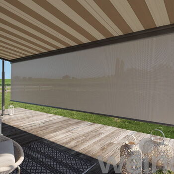 Pergola-Markise von weinor - Bei tiefstehender Sonne am Abend bietet der optionale Volant Plus den perfekten Blendschutz.