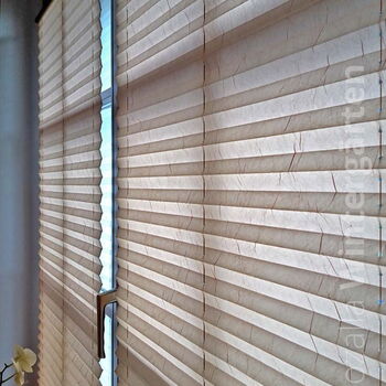 Detail - Plisseeanlage, Faltstores für Sonnenschutz, Sichtschutz | Individuelle Plisseeanlagen nach Maß von Kwozalla