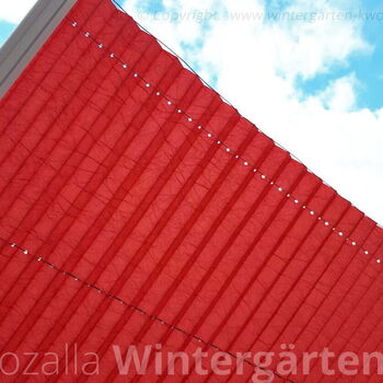 Plissee - Beispiel rot - geeignet für eine Plisseeanlage - Plissee nach Maß. Auf Wunsch mit Montage