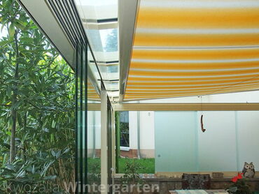 Verglasung: Führungsschiene für Schiebeelemente aus Sicherheitsglas